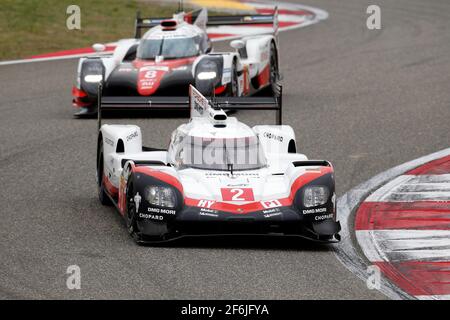 02 BERNHARD Timo (ger), HARTLEY Brendon (nzl), BAMBER Earl (nzl), Porsche 919 Hybrid lmp1 Team Porsche, Aktion während der FIA WEC World Endurance Championship 2017, 6 Stunden von Shanghai vom 3. Bis 5. november, in Shanghai, China - Photo Clement Marin / DPPI Stockfoto