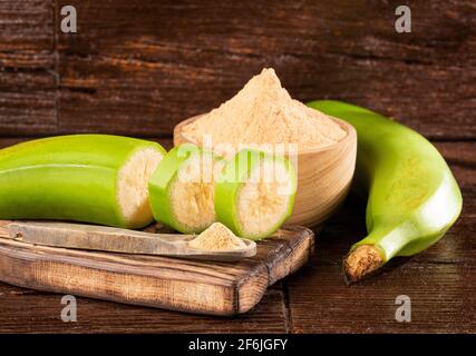 Grünes Kochbananen-Mehl - Musa paradisiaca Stockfoto