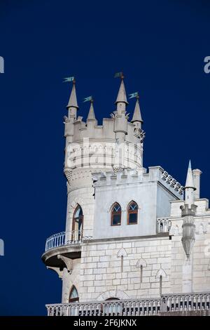 Ukraine, Krim, Jalta, die Schwalbennest Burg auf Aurora Clff thront Stockfoto