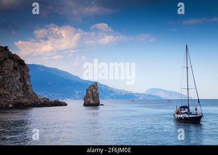 Ukraine, Krim, Jalta, „The Sail“-Felsen Stockfoto