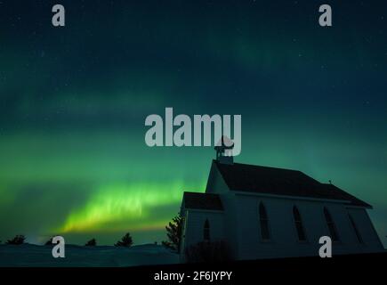 Nordlichter Aurora Borealis-Kirche Auf Dem Land Stockfoto