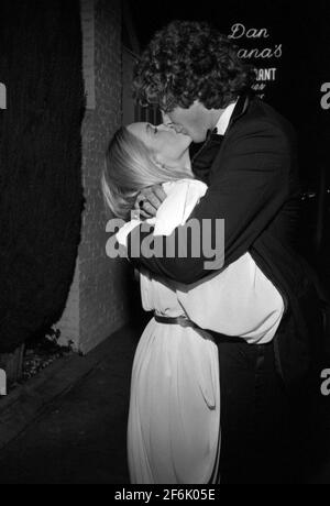 Catherine Hickland und David Hasselhoff vor Dan Tanas 1982 Credit: Ralph Dominguez/MediaPunch Stockfoto