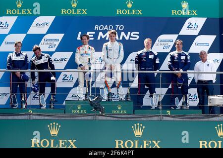 Podium, 03 GLORIEUX Jean (bel), TORIL Alexander (esp), Norma M30 Nissan Team DKR Engineering, Action, 19 EHLACHER Yann (Fra), CREED Erwin (Fra) Norma M30 nissan Team M. Racing YMR, Action während der 2017-Stunden-Parade und des Rennens von Le Mans 24, vom 16. Bis 18. Juni auf der Rennstrecke von Le Mans, Frankreich - Foto Jean Michel Le MEUR / DPPI Stockfoto