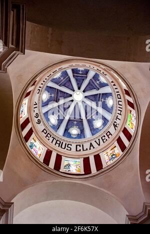 Innenraum von Iglesia de San Pedro Claver. Kirche in Cartagena de Indias, in Kolumbien. April 2011 Stockfoto