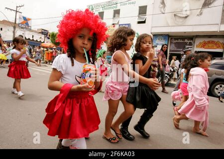 Eunapolis, bahia / brasilien - 24. september 2010: Kinder aus Schulen in der Stadt Eunapolis werden während der Parade gesehen. Stockfoto