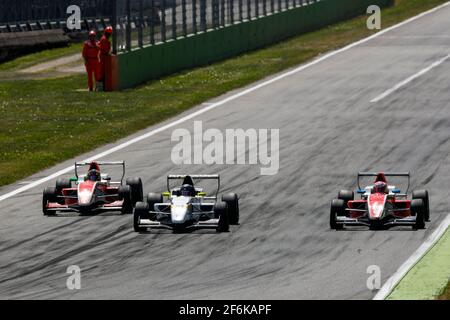 20 RAZAK Najiy (Mas) Renault FR 2.0L Team Fortec Motorsport 21 YUE YANG Sun (chn) Renault FR 2.0L Team JD Motorsport Aktion während der Renault Sport Serie 2017, Eurocup Formel Renault 2.0, in Monza, Italien, von avril 21 bis 23 - Foto Florent Gooden / DPPI Stockfoto