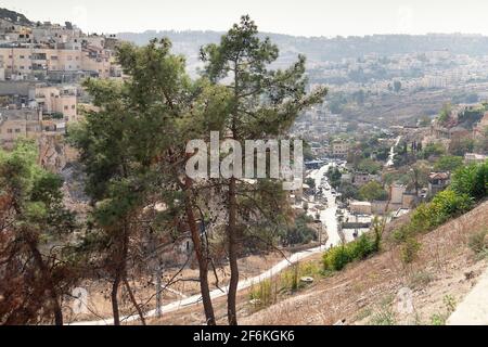 Blick auf das arabische Dorf am Hang des Ölbergs in Jerusalem, Israel. Stockfoto
