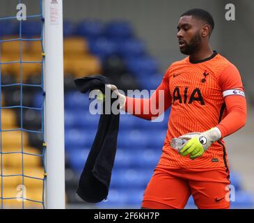 WIMBLEDON ENGLAND - 31. MÄRZ: Thimothee Lo-Tutala von Tottenham Hotspur unter 18 Jahren während des FA Youth Cup vierte Runde richtig zwischen AFC Wimbledon und T Stockfoto