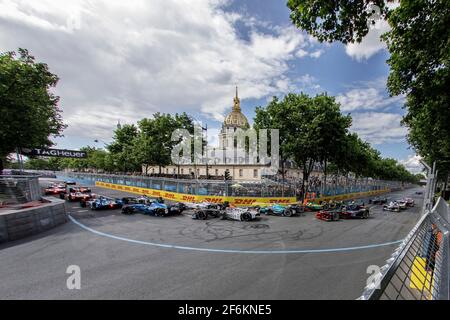 Start 06 CONWAY Mike (gbr) Formel E Team Faraday Future Dragon Racing Action 07 D'AMBROSIO Jerome (bel) Formel E Team Faraday Future Dragon Racing Action 03 PIQUET Nelson (BRA) Formel E Team Nextev TCR Action 05 DILLMANN Tom (Fra) Formel E Team Venturi Action während der Formel E 2017 meisterschaft, in Paris, Frankreich ab Mai 20 - Foto Frederic Le Floc'h / DPPI Stockfoto