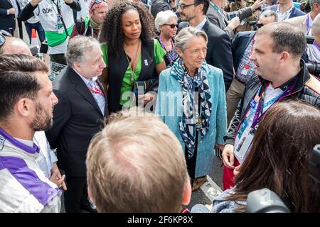 LOPEZ Jose Maria (arg) Formula E Team DS Automobiles Virgin Racing Ambiance Portrait mit der französischen Verkehrsministerin Elisabeth Borne und der französischen Sportministerin Laura Flessel, TODT Jean (Fra) FIA President Ambiance Portrait und DESCHAUX Nicolas, FFSA-Präsident während der Formel-E-Meisterschaft 2017 in Paris, Frankreich ab Mai 20 - Foto Alexis Goure / DPPI Stockfoto