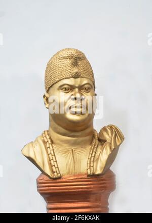 OONI von Ife, Oba Adeyeye Ogunwusi Enitan Statue, Osun State, Nigeria. Stockfoto