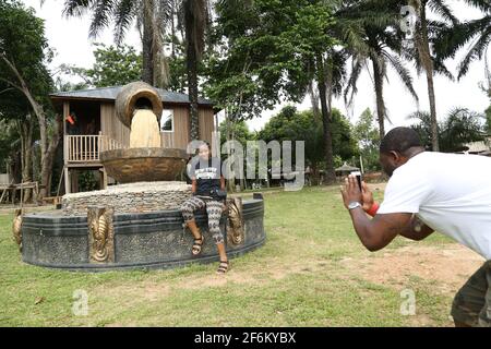 Touristen in Ooni of Ife's Grand Resorts and Leisure, Osun State, Nigeria. Stockfoto