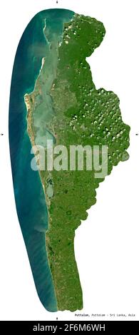 Puttalam, Distrikt von Sri Lanka. Sentinel-2-Satellitenbilder. Form isoliert auf Weiß. Beschreibung, Lage der Hauptstadt. Enthält modifiziertes Copern Stockfoto
