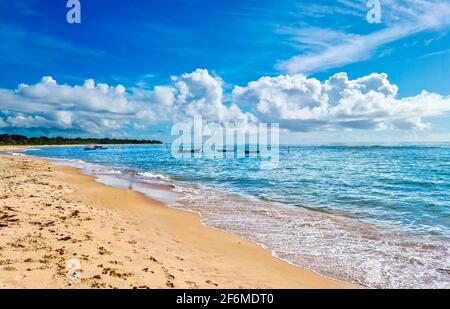 Fisherman's Beach, Arraial d'Ajuda ist ein Bezirk der brasilianischen Gemeinde Porto Seguro, an der Küste des Staates Bahia. Stockfoto