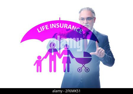 Lebensversicherungs-Konzept mit dem Geschäftsmann Taste drücken Stockfoto