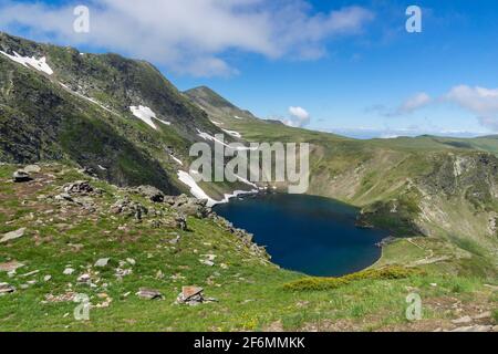 Erstaunliche Landschaft der sieben Rila Seen, Rila Berg, Bulgarien Stockfoto