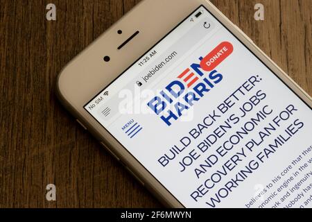 Die Webseite von Build Back Better Plan - Jobs and Economic Recovery Plan for working families - ist auf der Webseite von Präsident Joe Biden von einem ... Stockfoto
