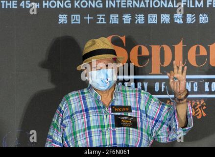 HONGKONG, HONGKONG SAR, CHINA: 1. APRIL 2021. Regisseur Sammo HUNG das 45. Hong Kong International Film Festival (HKIFF45) startet mit der Gala-Premiere von Septet: The Story of Hong Kong, einer Feier von sieben ikonischen Filmemachern aus Hongkong und dem Kino, das sie lieben. Neben den Regisseuren Sammo HUNG, Ann HUI, Patrick TAM, YUEN wo-ping und Johnnie TO bei der Eröffnungszeremonie des Hong Kong Cultural Center sind der HKIFF45-Botschafter Aaron KWOK und Gary MAK, der stellvertretende Leiter von Create Hong Kong, anwesend. Ebenfalls anwesend sind die Darsteller Timmy HUNG, Jennifer YU, YUEN Wah, Ashley LAM, NG Wing-sze, WU Tsz-tung, Eric Stockfoto