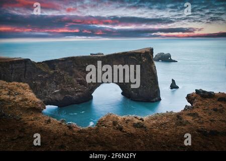 Foto des Vulkaninkstrandes in Island Stockfoto