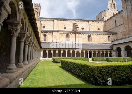 Gärten der Kathedrale von Santa Maria d'Urgell. Katalonien. Stockfoto