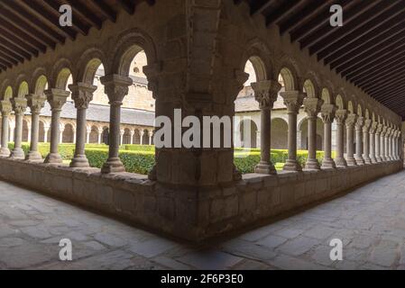 Gärten der Kathedrale von Santa Maria d'Urgell. Katalonien. Stockfoto