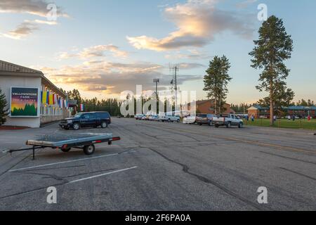 Blick auf die Stadt West Yellowstone in Montana Stockfoto