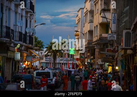 Bab El Fahs in der Abenddämmerung, Grand Socco, Tanger, Marokko, Nordafrika, Afrika Stockfoto