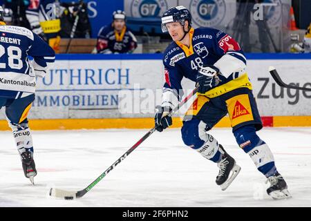 Carl Klingberg # 48 (EV Zug) während des Eishockeyspiels der Nationalliga zwischen EV Zug und HC Davos am 30. März 2021 in der Bossard Arena in Zug. (Schweiz/Kroatien OUT) Quelle: SPP Sport Pressefoto. /Alamy Live News Stockfoto