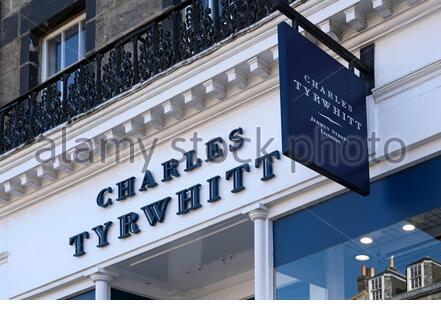 Charles Tyrwhitt, Einzelhändler für Herrenbekleidung, spezialisiert auf Hemden, George Street, Edinburgh, Schottland Stockfoto