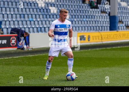 LONDON, GROSSBRITANNIEN. QPRS AM 2. APRIL George Thomas beim Sky Bet Championship-Spiel zwischen den Queens Park Rangers und Coventry City am Freitag, den 2. April 2021 im Kiyan Prince Foundation Stadium, London. (Kredit: Ian Randall, Mi News) Kredit: MI Nachrichten & Sport /Alamy Live News Stockfoto