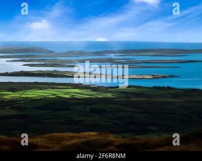 Blick auf die Roaringwater Bay vom Mount Gabriel aus.County Cork, Irland. Stockfoto