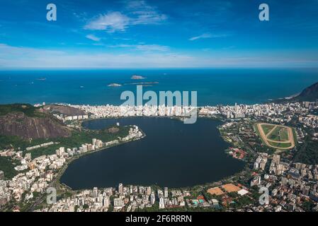 Luftaufnahme der Rodrigo de Freitas Lagune vom Corcovado Berg in Rio de Janeiro, Brasilien Stockfoto