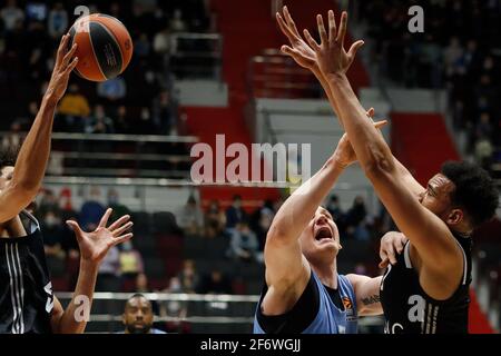 St. Petersburg, Russland. April 2021. Arturas Gudaitis (77) von Zenit in Aktion während der 2020/2021 Turkish Airlines EuroLeague regulären Saison Runde 33, Spiel zwischen BC ASVEL Villeurbanne und Zenit St. Petersburg in der Sibur Arena. (Endnote; Zenit St. Petersburg 87:53 ASVEL Villeurbanne) (Foto: Maksim Konstantinov/SOPA Image/Sipa USA) Quelle: SIPA USA/Alamy Live News Stockfoto