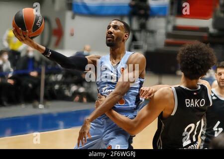 St. Petersburg, Russland. April 2021. Austin Hollins (9) von Zenit in Aktion während der 2020/2021 Turkish Airlines EuroLeague regulären Saison Runde 33, Spiel zwischen BC ASVEL Villeurbanne und Zenit St. Petersburg in der Sibur Arena. (Endnote; Zenit St. Petersburg 87:53 ASVEL Villeurbanne) (Foto: Maksim Konstantinov/SOPA Image/Sipa USA) Quelle: SIPA USA/Alamy Live News Stockfoto