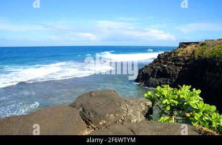 Blick auf den Indischen Ozean am Gris Gris Strand auf der südlichen tropischen Insel Mauritius. Stockfoto