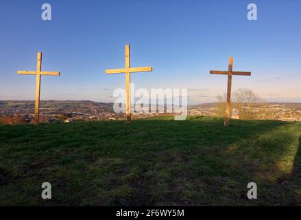 Ostern kreuzt über schauendes Bad Stockfoto