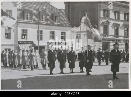 Viele sind eingerichtet. Stockfoto