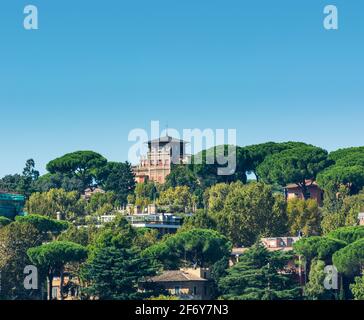 Rom, Italien - 03. Okt 2018: Wunderschöne Aussicht auf die Dächer von Rom Stockfoto