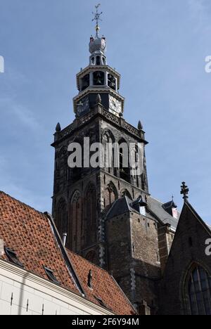 Alt Gouda und Kanäle, Niederlande im frühen Frühjahr Stockfoto