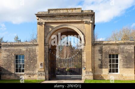 Rudding Gates ehemaliger Eingang zum Rudding Park Estate in Follifoot North Yorkshire England Stockfoto