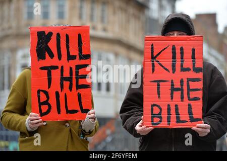 Leicester, Leicestershire, Großbritannien, 3. April 2021. UK News. A Kill the Bill Protest findet im Stadtzentrum von Leicester statt und stellt sich gegen ein geplantes Polizeigesetz, das Polizeibeamten die Befugnis geben würde, Bedingungen für gewaltfreie Proteste aufzuerlegen. Alex Hannam/Alamy Live News Stockfoto