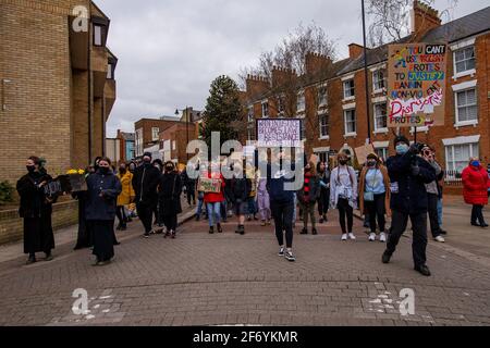 NORTHAMPTON ENGLAND. APRIL. Töten Sie am Samstag, den 3. April 2021, den Bill-Protest in den Northampton und Safer Streets. (Kredit: Leila Coker) Gutschrift: Leila Coker/Alamy Live News Stockfoto