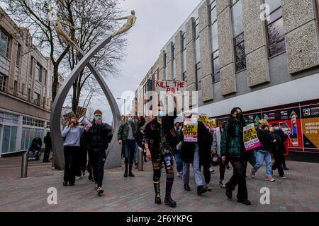 NORTHAMPTON ENGLAND. APRIL. Töten Sie am Samstag, den 3. April 2021, den Bill-Protest in den Northampton und Safer Streets. (Kredit: Leila Coker) Gutschrift: Leila Coker/Alamy Live News Stockfoto