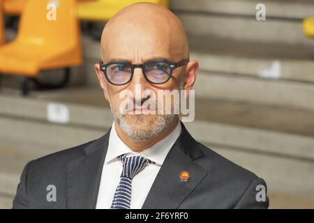 Cantu, Italien. April 2021. Frank Vitucci, Cheftrainer Happy Casa Brindisi durante Acqua S.Bernardo Cantu vs Happy Casa Brindisi, Campionato di Basket Serie A in CantÃ¹, Italia, 03 Aprile 2021 Credit: Independent Photo Agency/Alamy Live News Stockfoto