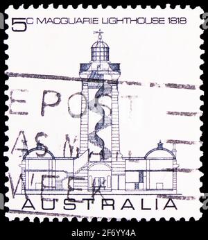 MOSKAU, RUSSLAND - 18. JANUAR 2021: In Australien gedruckte Briefmarke zum 150. Jahrestag des Macquarie Lighthouse, um 1968 Stockfoto