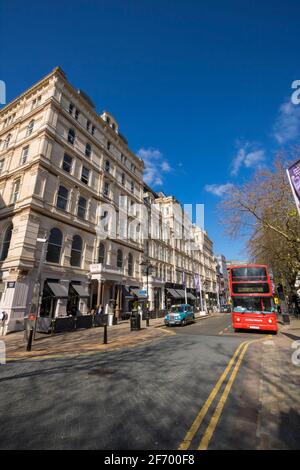 Birmingham City, Region West Midlands, Vereinigtes Königreich; April/10/2019; Busse im Stadtzentrum von Birmingham, Vereinigtes Königreich. Stockfoto