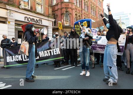 Manchester, Großbritannien. April 2021. Protest gegen Deansgate. Tötet die Protestdemonstration der Bill in Manchester. Kredit: Gary Roberts/Alamy Live Nachrichten Stockfoto