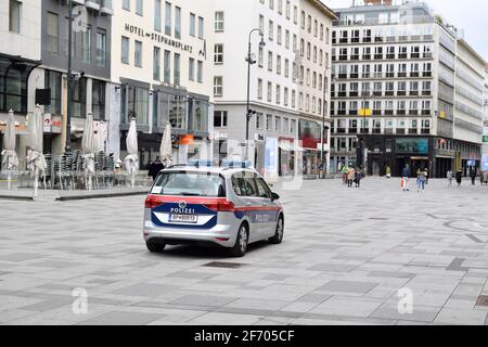 Wien, Österreich. April 2021. Bis zum 11. April 2021 erneut harte Sperre in der östlichen Region (Wien, Niederösterreich, Burgenland) Österreichs. Stockfoto