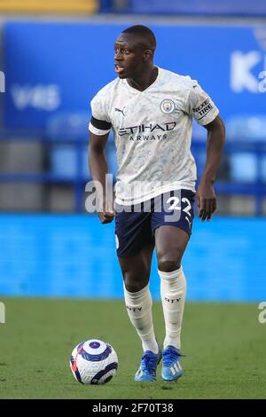 Leicester, Großbritannien. April 2021. Benjamin Mendy #22 von Manchester City während des Spiels in Leicester, UK am 4/3/2021. (Foto von Mark Cosgrove/News Images/Sipa USA) Quelle: SIPA USA/Alamy Live News Stockfoto