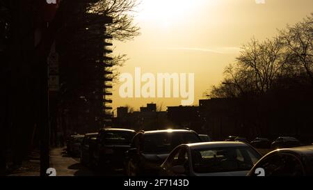 Wunderschöner Sonnenuntergang auf dem Côte-des-Neiges in Montreal Stockfoto